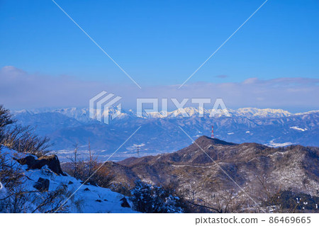View the northwest side (Mt. Asahi, Mt. Tanigawa, etc.) from the summit of Mt. 86469665