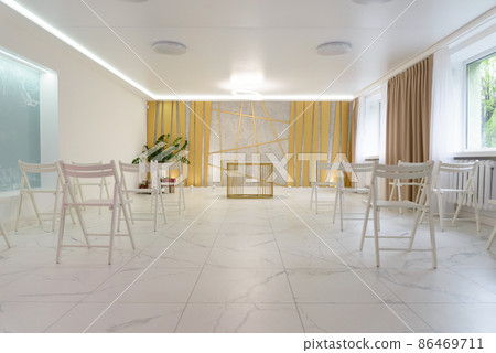 premises for solemn ceremonies. white and gold colors premises for solemn ceremonies. white and gold colors 86469711