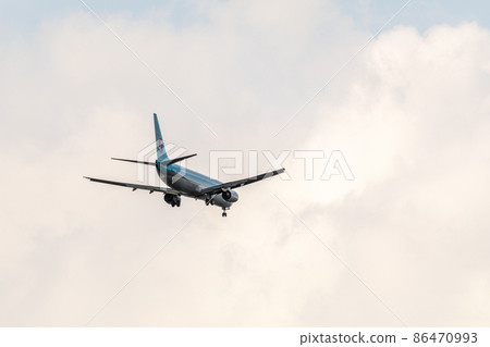 Air travel with Korean Air 86470993