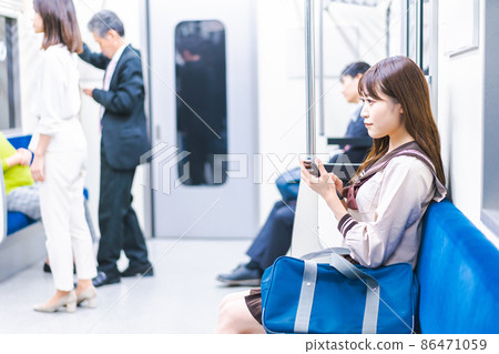 School girls who go to school by train School girls who go to school by train 86471059
