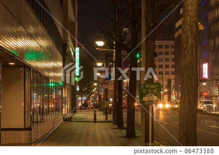 National road at night [Fukuoka Prefecture] 86473388