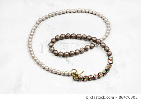 handcrafted necklace from faceted nacre beads 86476305