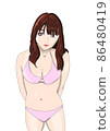 一位身穿泳裝並雙手合十的年輕女子 86480419