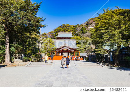 Kamakura Tsuruoka Hachimangu Shrine and Honmyo Kamakura Tsuruoka Hachimangu Shrine and Honmyo 86482631