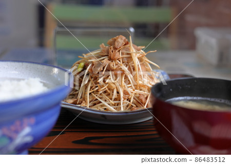 Owani Onsen bean sprout set meal (Owani Town) 86483512
