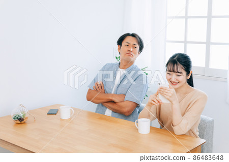 Men except female smartphones (angry) 86483648