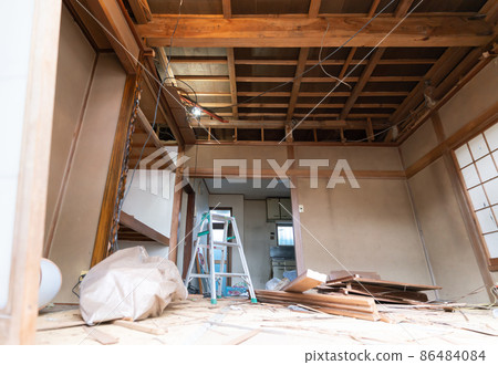 Housing remodeling dismantling site 86484084