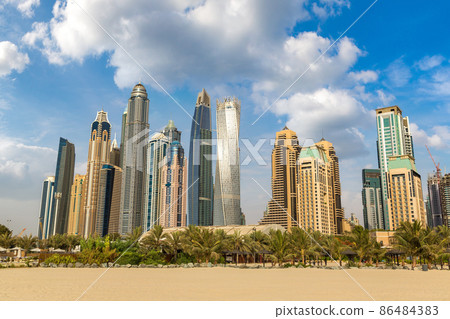 Dubai Marina in a summer day 86484383