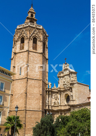Bell tower in Valencia, Spain Bell tower in Valencia, Spain 86485073