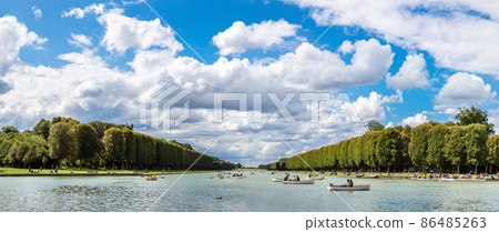 Versailles, France Versailles, France 86485263