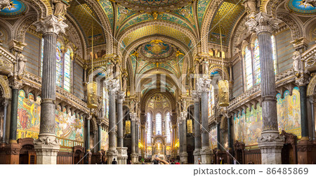 Notre Dame de Fourviere in Lyon 86485869