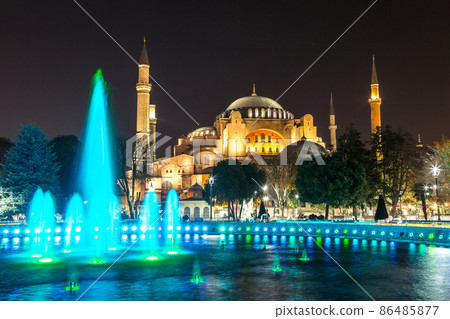 Ayasofya Museum (Hagia Sophia) in Istanbul Ayasofya Museum (Hagia Sophia) in Istanbul 86485877