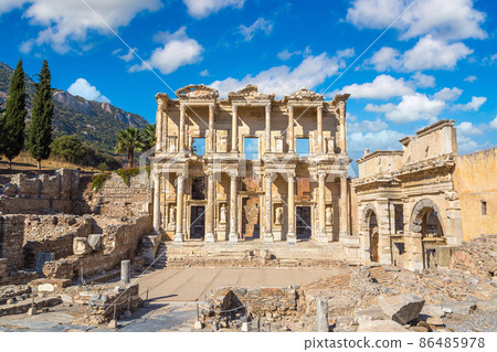 Celsius Library in Ephesus, Turkey 86485978