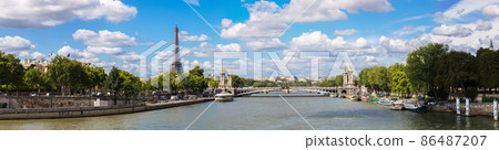 Eiffel Tower and bridge Alexandre III 86487207