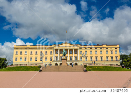 Royal Palace in Oslo, Norway Royal Palace in Oslo, Norway 86487495