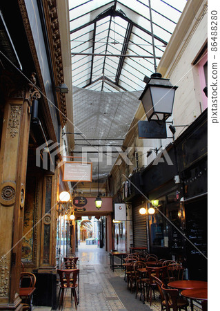 巴黎通道 86488280