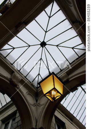 Paris Passage 86488289