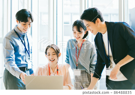 商務場景（會議、會議） 86488835