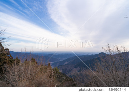 從禦嶽山的御岳平眺望 從禦嶽山的御岳平眺望 86490244