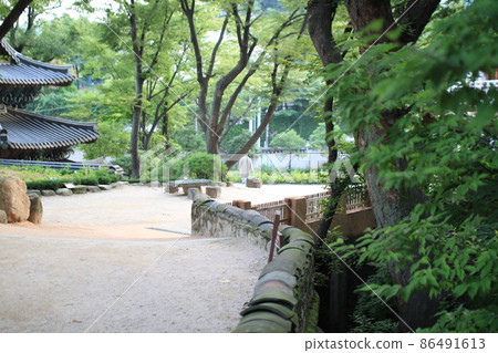 Gilsangsa Temple in Seongbuk-dong 86491613