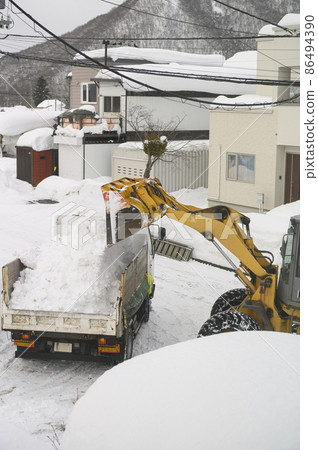 Snow removal work Snow removal work 86494390