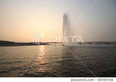 Han River Cruise Ship Han River Cruise Ship 86495566