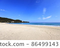 Blue sky, sea and beautiful sandy beach 86499143