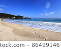 Blue sky, sea and beautiful sandy beach 86499146