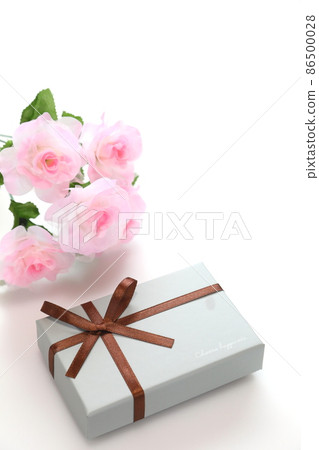 Present Gift (vertical composition) 86500028