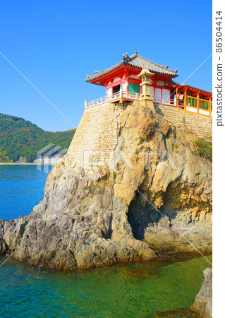 [瀨戶內 33 觀音聖地] 24 號阿布托觀音和晴朗的秋天天空 3 廣島縣福山市 86504414