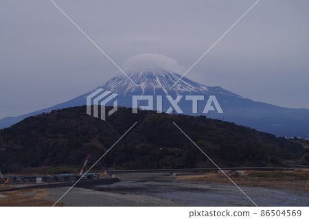 Fuji in winter 86504569