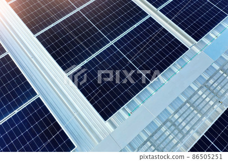 Solar panels on the roof. (Solar cell) 86505251