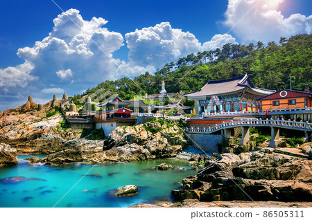 Haedong Yonggungsa Temple and Haeundae Sea in Busan, South Korea. Haedong Yonggungsa Temple and Haeundae Sea in Busan, South Korea. 86505311