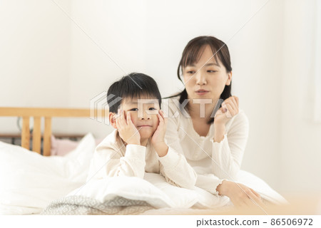 親子形象 86506972