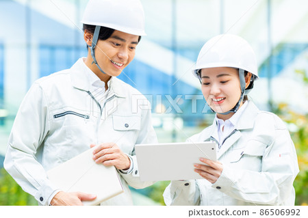 Young worker staff shooting cooperation "LINK FOREST" Young worker staff shooting cooperation "LINK FOREST" 86506992