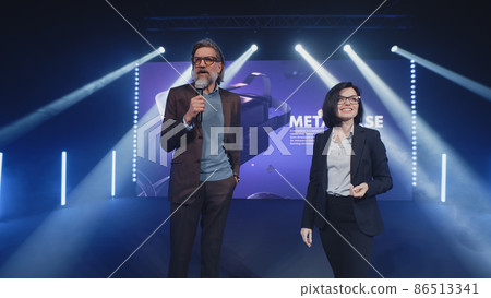 Host interviewing virtual reality glasses creator Host interviewing virtual reality glasses creator 86513341