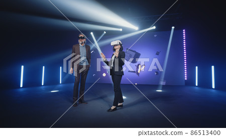 Two hosts in augmented reality glasses 86513400