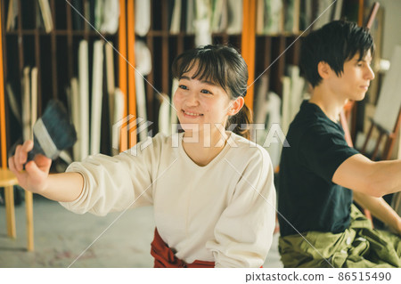 Art and students Art and students 86515490