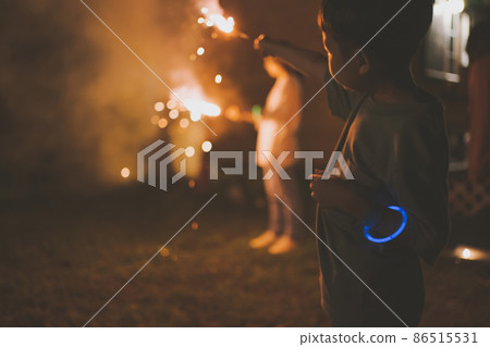 handheld fireworks, child, whelp 86515531