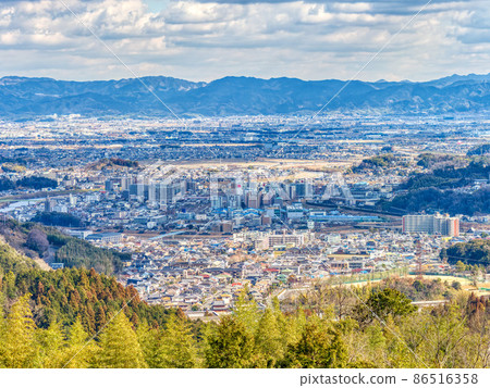[HDR] 俯瞰志木山的奈良盆地 86516358