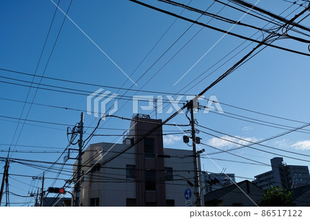 電線桿和電線 86517122