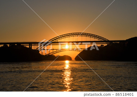 西海橋的朝日 西海橋的朝日 86518401