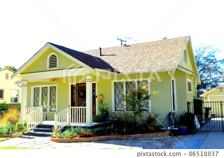 Victorian single-family home near Los Angeles, Letlands, California 86518837