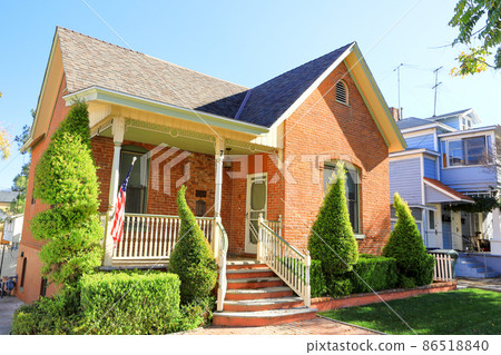 Victorian single-family home near Los Angeles, Letlands, California Victorian single-family home near Los Angeles, Letlands, California 86518840