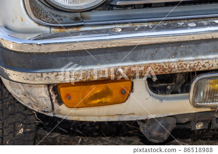 Car body deterioration and rust, dents 86518988