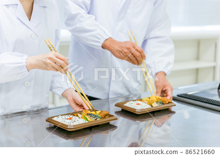 男女服務飯盒(食品加工/手辦) 男女服務飯盒(食品加工/手辦) 86521660