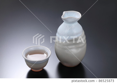 Toyoko and Inoguchi 86525873