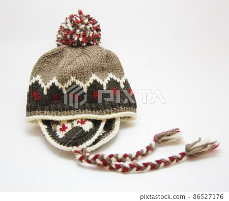 Hand-knitted hat Hand-knitted hat 86527176