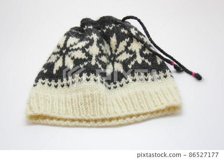 Hand-knitted hat Hand-knitted hat 86527177