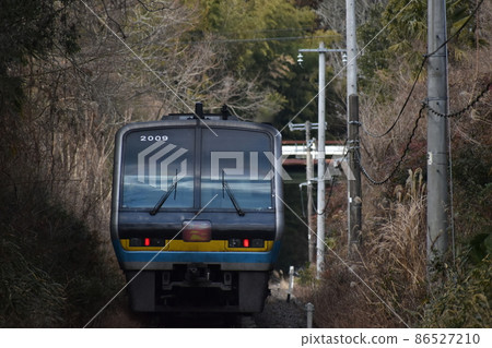 Limited express Nanpu running away Limited express Nanpu running away 86527210